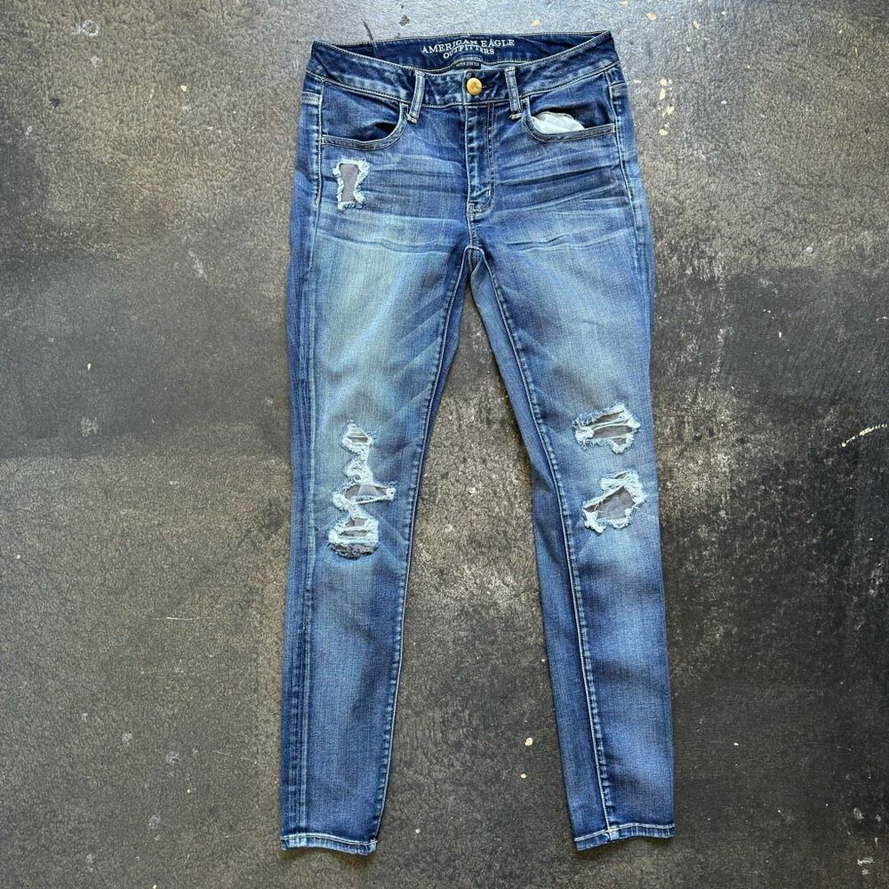 American Eagle Super Stretch Jegging Women’s Size 6 Regular Distressed Thrashed